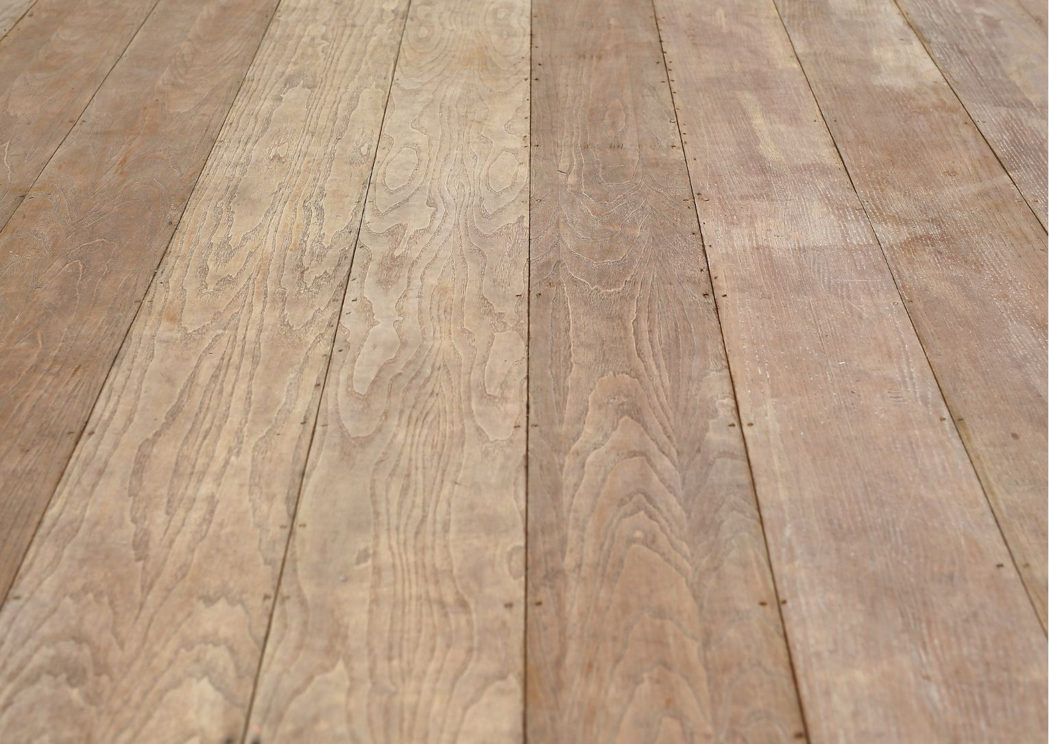 laminate floor fitting near me